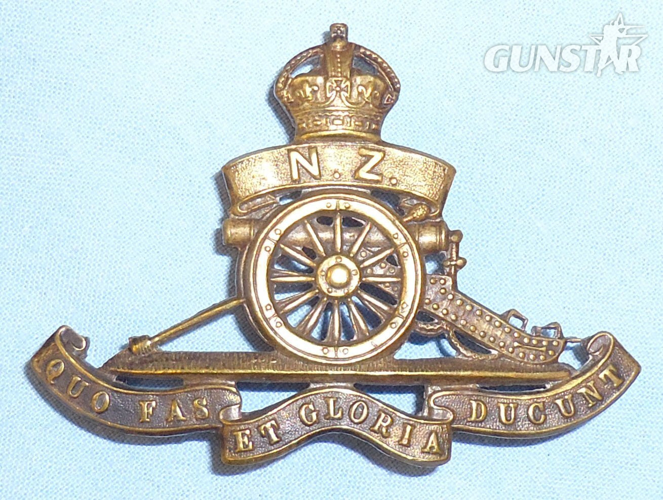 Scarce* WWI New Zealand Artillery Cap Badge by Gaunt & Sons London. BA 455. Scarce* WWI New Zealand Artillery Cap Badge by Gaunt & Sons London. BA 455.  Antique & Militaria in 