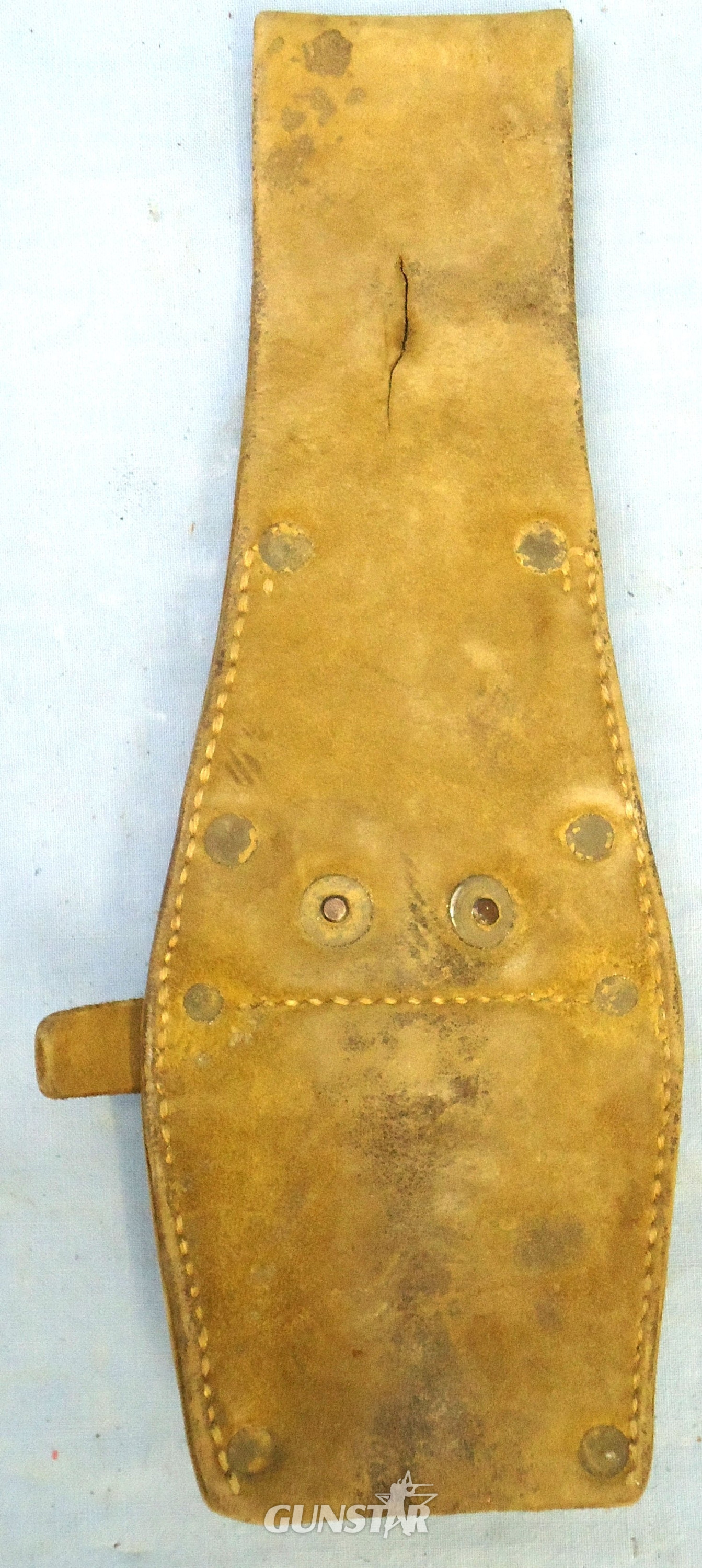 British, WW1 Era, General Service Buff Leather Bayonet Frog For The P 1907 Bayonet. - L 265 Bayonet