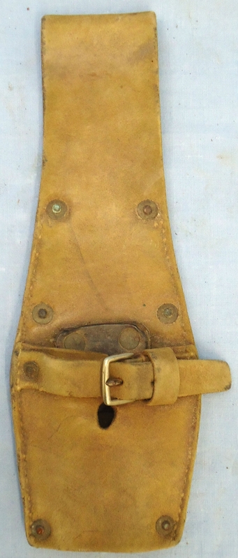 British, WW1 Era, General Service Buff Leather Bayonet Frog For The P 1907 Bayonet. - L 265 Bayonet
