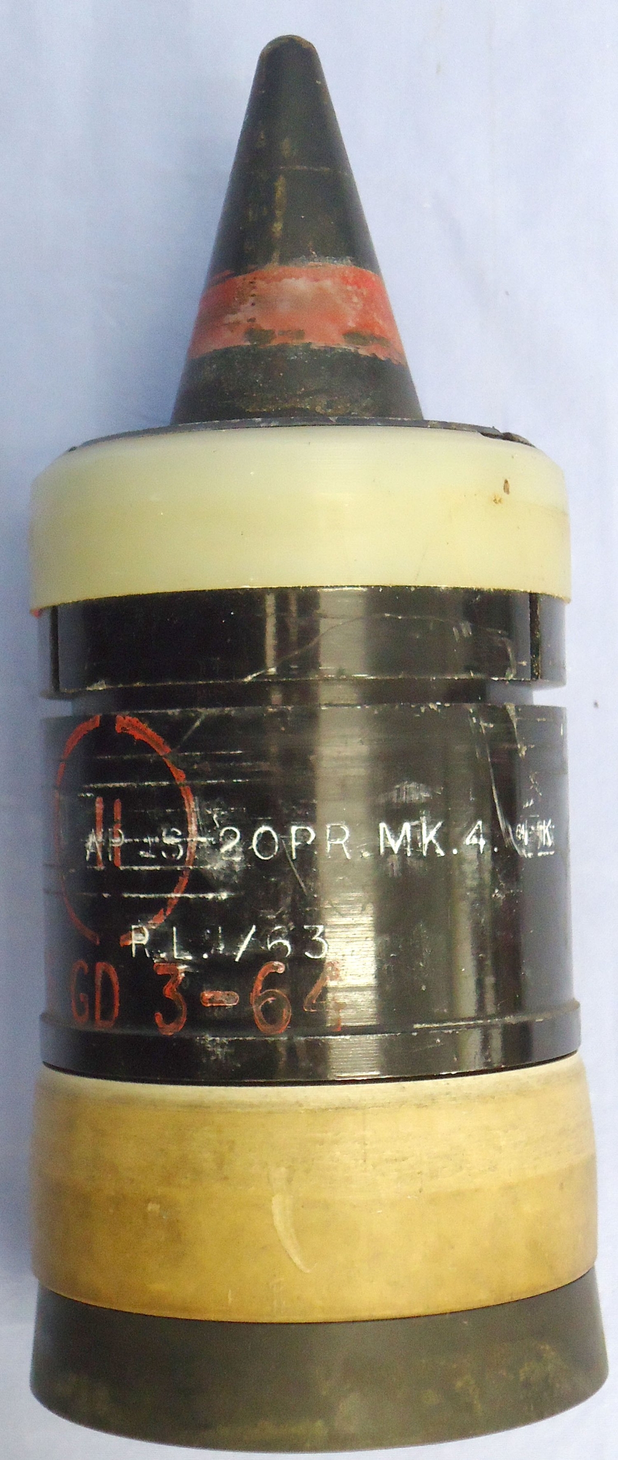 INERT DEACTIVATED. Unfired British 20pr Mark 4 APDS/T (Armour Piercing Discarding Sabot/Trace) Petal Sabot Projectile. - O 2278 INERT DEACTIVATED. Unfired British 20pr Mark 4 APDS/T (Armour Piercing Discarding Sabot/Trace) Petal Sabot Projectile. - O 2278  Other Ammunition - {CATEGORY}