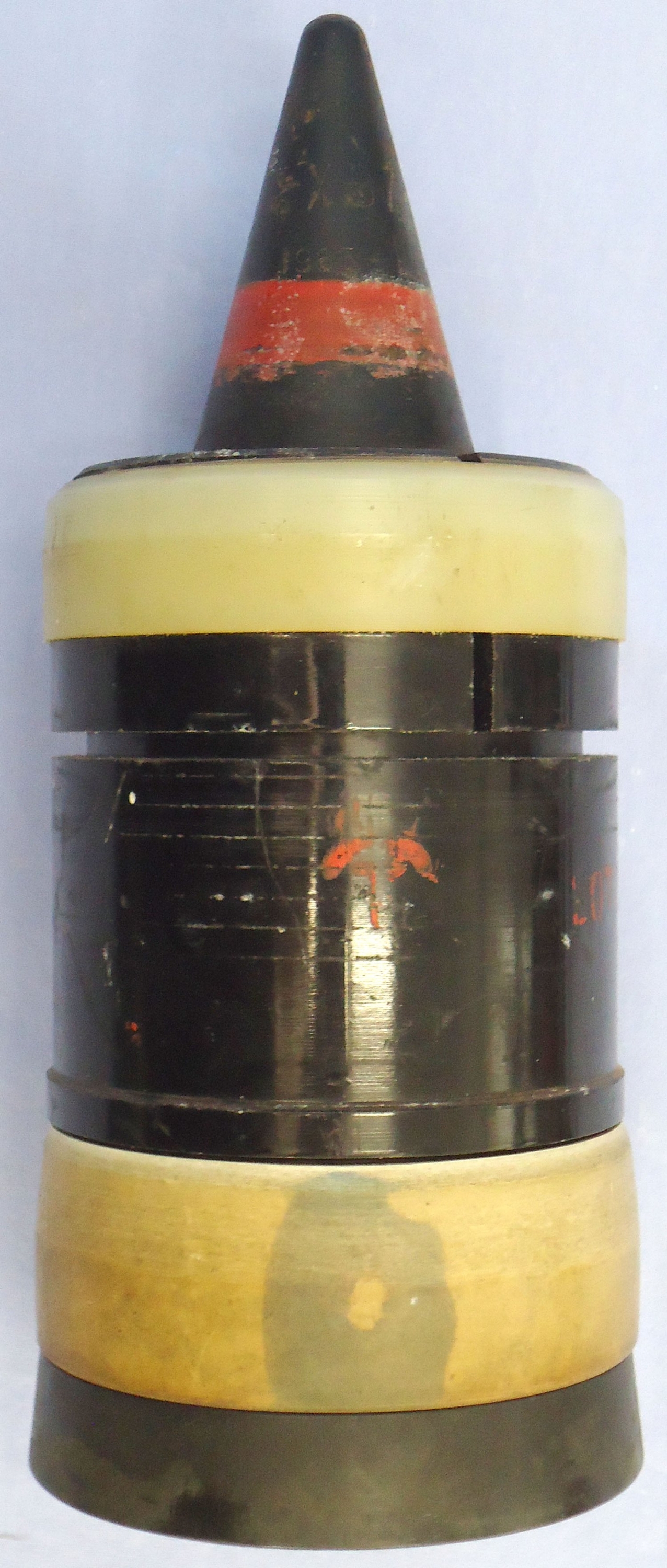 {CATEGORY} - INERT DEACTIVATED. Unfired British 20pr Mark 4 APDS/T (Armour Piercing Discarding Sabot/Trace) Petal Sabot Projectile. - O 2278 INERT DEACTIVATED. Unfired British 20pr Mark 4 APDS/T (Armour Piercing Discarding Sabot/Trace) Petal Sabot Projectile. - O 2278  Other Ammunition in 