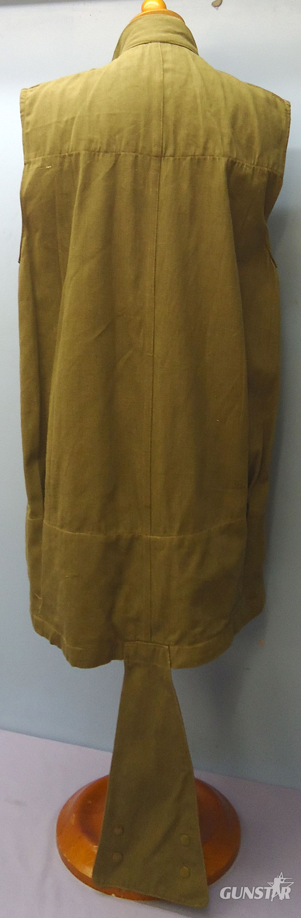 UN-ISSUED CONDITION, British, WD, 1942 Pattern Jacket Parachutists Over Smock. Sn - 6019 British, WD, 1942 Pattern Jacket Parachutists Over Smock. Sn - 6019 Clothing 