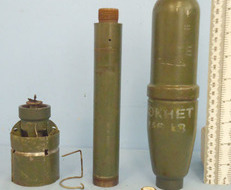 DEACTIVATED INERT. 2.36” HEAT (High Explosive Anti-Tank) (Hollow Charged) Bazook DEACTIVATED INERT. 2.36” HEAT (High Explosive Anti-Tank) (Hollow Charged) Bazook Antique & Militaria