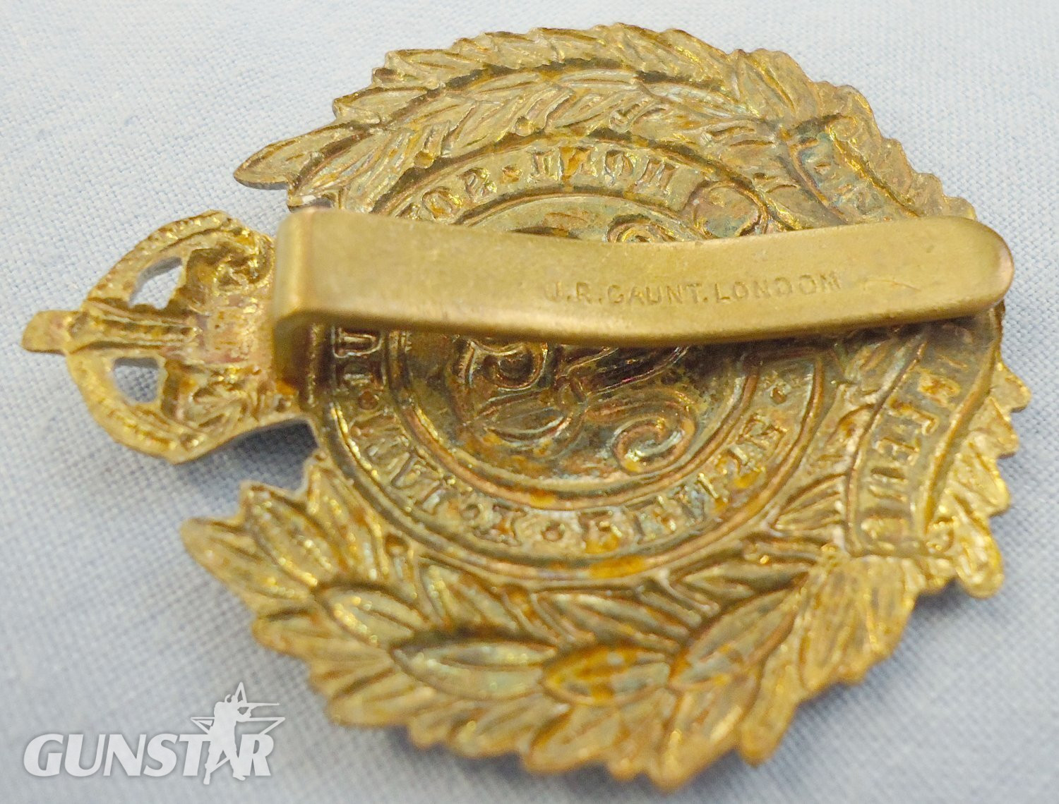 WWI Corps of Royal Engineers Badge by Gaunt & Sons London. BA 455. WWI Corps of Royal Engineers Badge by Gaunt & Sons London. BA 455.  Antique & Militaria