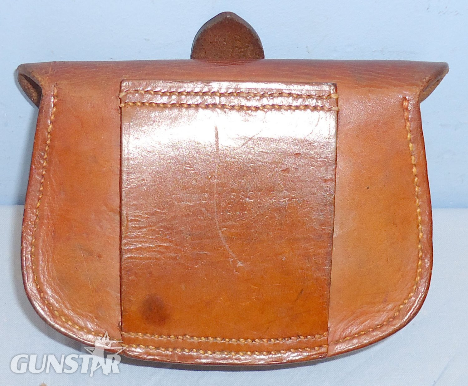  Original WWI Dated 1917 British Army Officer\'s Leather Sam Browne Ammunition Pouch by Manufacturer T. Thomasson & Co. L 347. Original WWI Dated 1917 British Army Officer's Leather Sam Browne Ammunition Pouch by Manufacturer T. Thomasson & Co. L 347.  Antique & Militaria