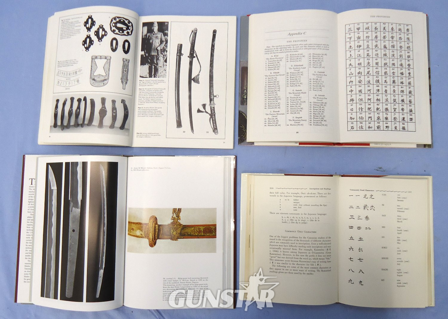 4 Books on Japanese Swords. - BO 490 4 Books on Japanese Swords. - BO 490 Other Accessory