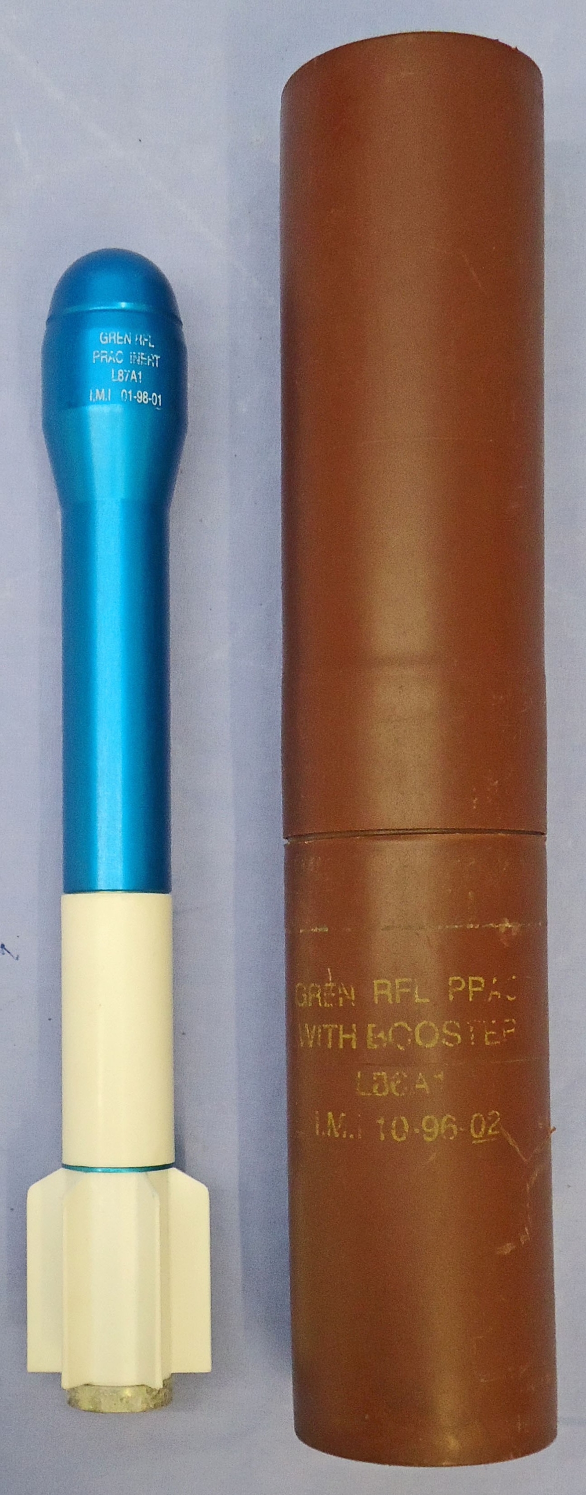 INERT DEACTIVATED. British, Mint, Unfired, 40mm Practice L87A1 Rifle Genade & Transit Tube. - O 2046 INERT DEACTIVATED. British, Mint, Unfired, 40mm Practice L87A1 Rifle Genade & Transit Tube. - O 2046  Other Ammunition - {CATEGORY} in 