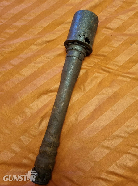  Antique & Militaria