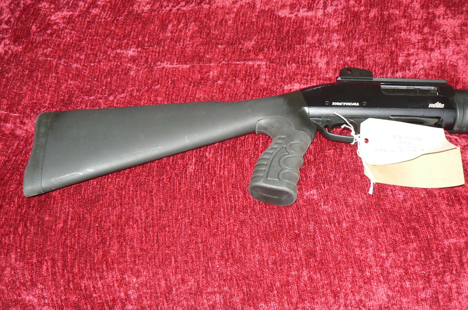 REVO TACTICAL Pump Action 12 Bore/gauge