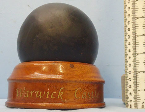  INERT DEACTIVATED. 16 Pound Cast Iron Cannon ball, 5 Inches Diameter For Muzzle  INERT DEACTIVATED. 16 Pound Cast Iron Cannon ball, 5 Inches Diameter For Muzzle  Antique & Militaria
