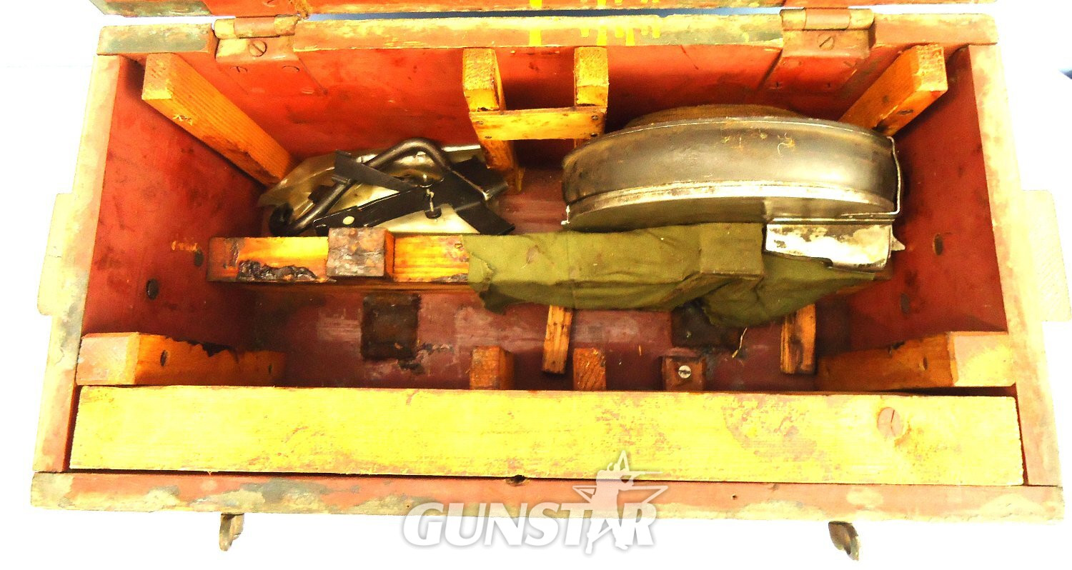 Scarce** British, WW2, 100 Round Drum Magazine for the Bren Gun, Transit case & Loading Tools. Sn 23565 Scarce** British, WW2, 100 Round Drum Magazine for the Bren Gun, Transit case & Loading Tools. Sn 23565 None  Machine Gun 