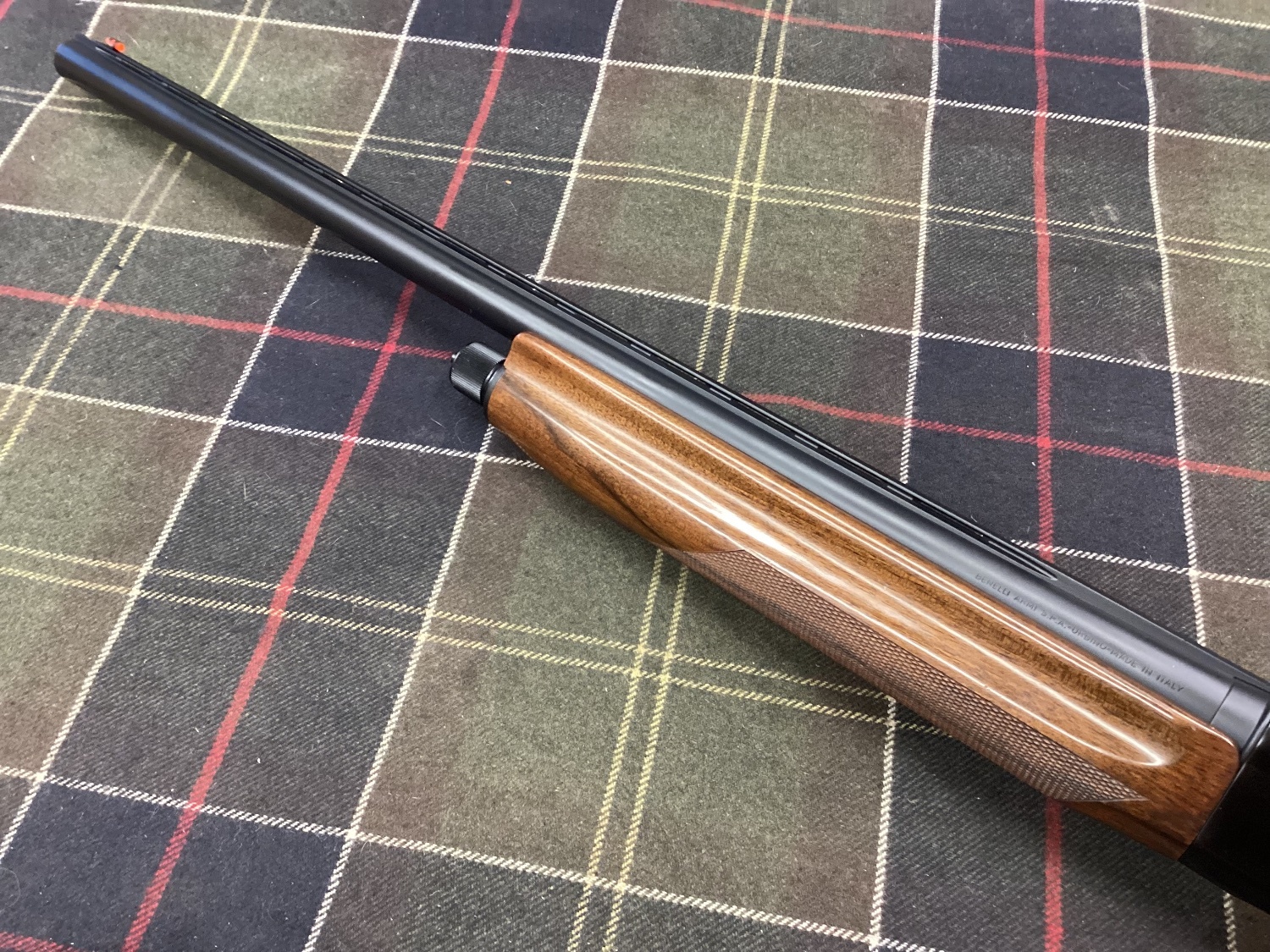 Benelli Montefeltro left hand Semi-Auto 12 Bore/gauge - {CATEGORY}