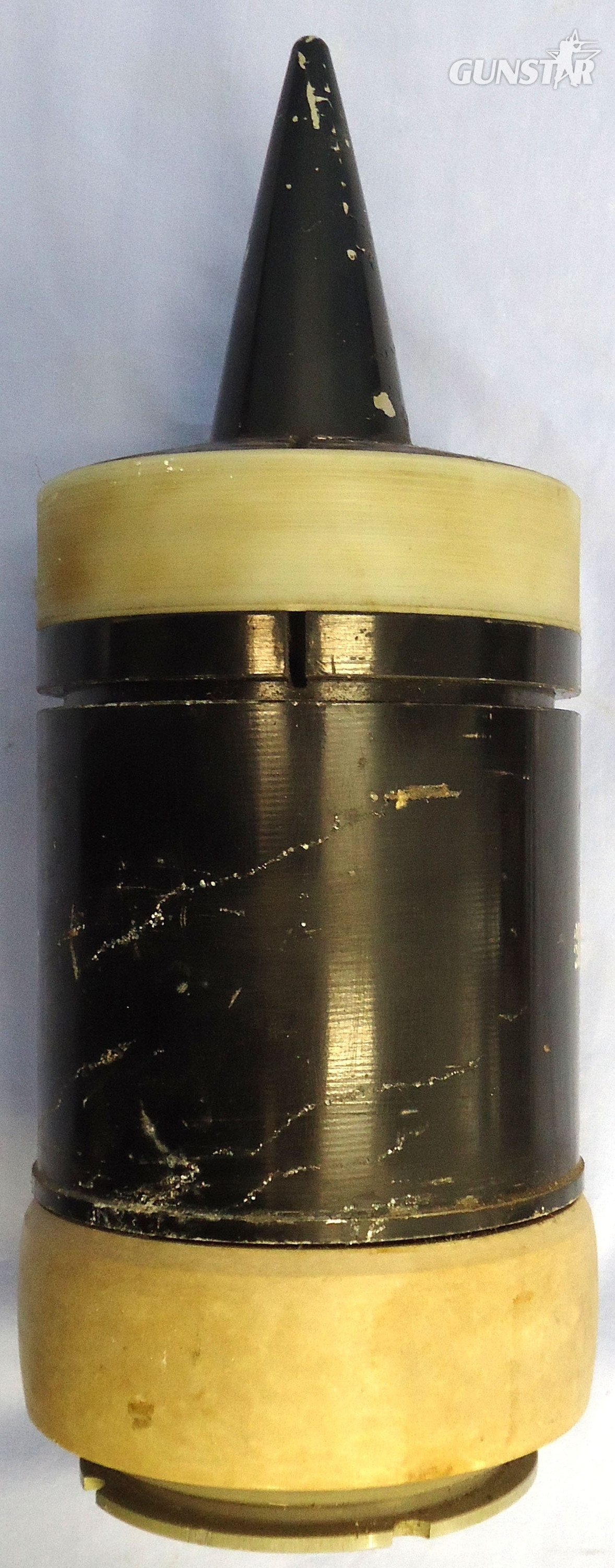 INERT DEACTIVATED. British, 1978 Dated, Unfired 105mm (105x617R) APDS/T (Armour Piercing, Discarding Sabot/Trace) Projectile. - O 2279 INERT DEACTIVATED. British, 1978 Dated, Unfired 105mm (105x617R) APDS/T (Armour Piercing, Discarding Sabot/Trace) Projectile. - O 2279  Other Ammunition 