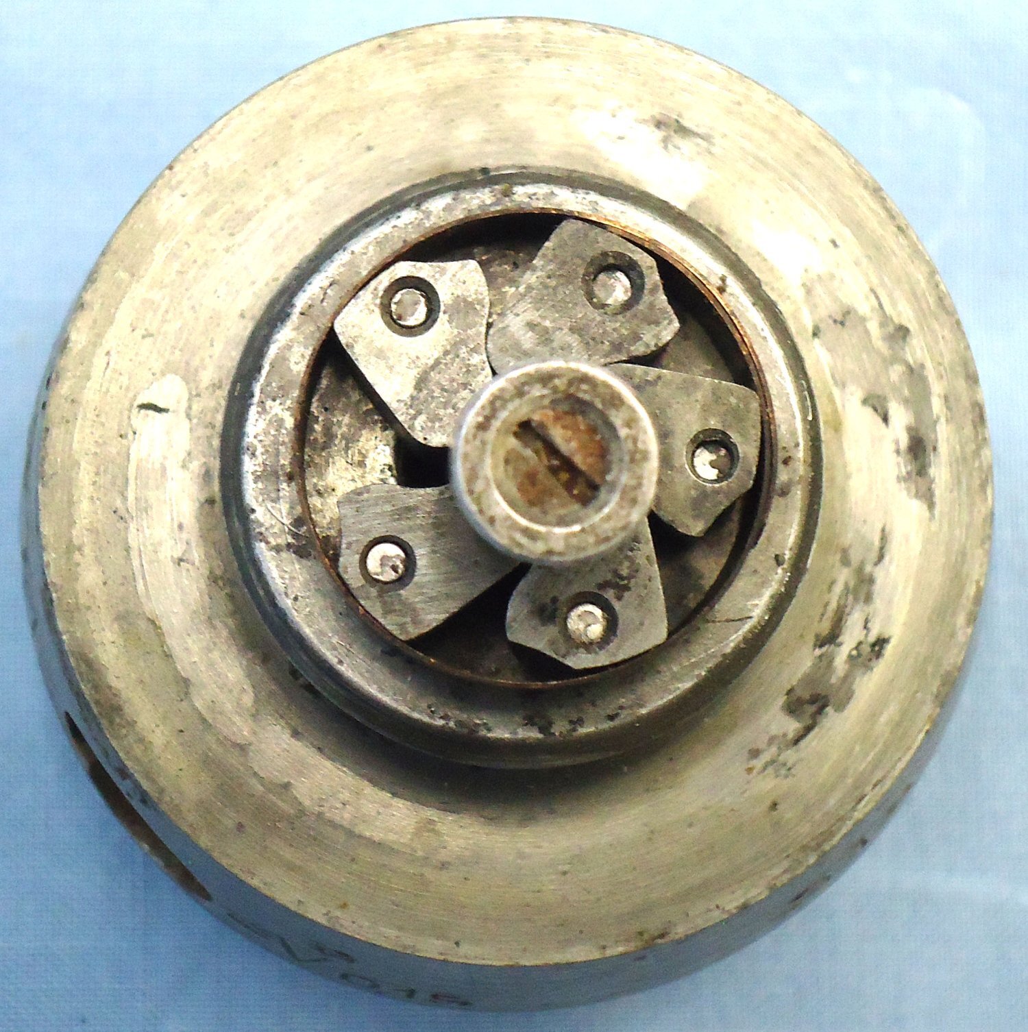 {CATEGORY} - INERT DEACTIVATED. Scarce, Unfired, Strippable, Alloy, German WW2, 1940 Dated AZ 23Zn Impact Fuze for German High Explosive Projectiles. - O 2307 INERT DEACTIVATED. Scarce, Unfired, Strippable, Alloy, German WW2, 1940 Dated AZ 23Zn Impact Fuze for German High Explosive Projectiles. - O 2307 Various Other Ammunition in 