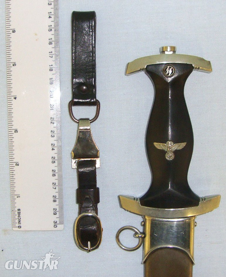 ORIGINAL**EARLY**RARE**WW2 Era Nazi German 1933 Pattern SS Man’s & NSKK Daggers ‘Double’ 2 Piece Black Leather Belt Hanger With Nickel Plated Buckle & DRGM Marked Sprung Clip By ‘A’ (F. W. Assmann & Söhne of Lüdenscheid). Sn 23247:1 Dagger in 