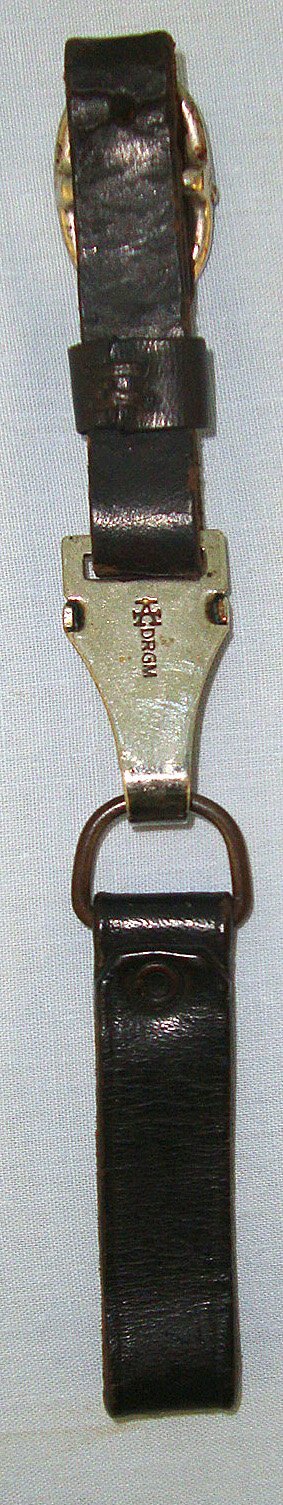  ORIGINAL**EARLY**RARE**WW2 Era Nazi German 1933 Pattern SS Man’s & NSKK Daggers ‘Double’ 2 Piece Black Leather Belt Hanger With Nickel Plated Buckle & DRGM Marked Sprung Clip By ‘A’ (F. W. Assmann & Söhne of Lüdenscheid). Sn 23247:1 Dagger