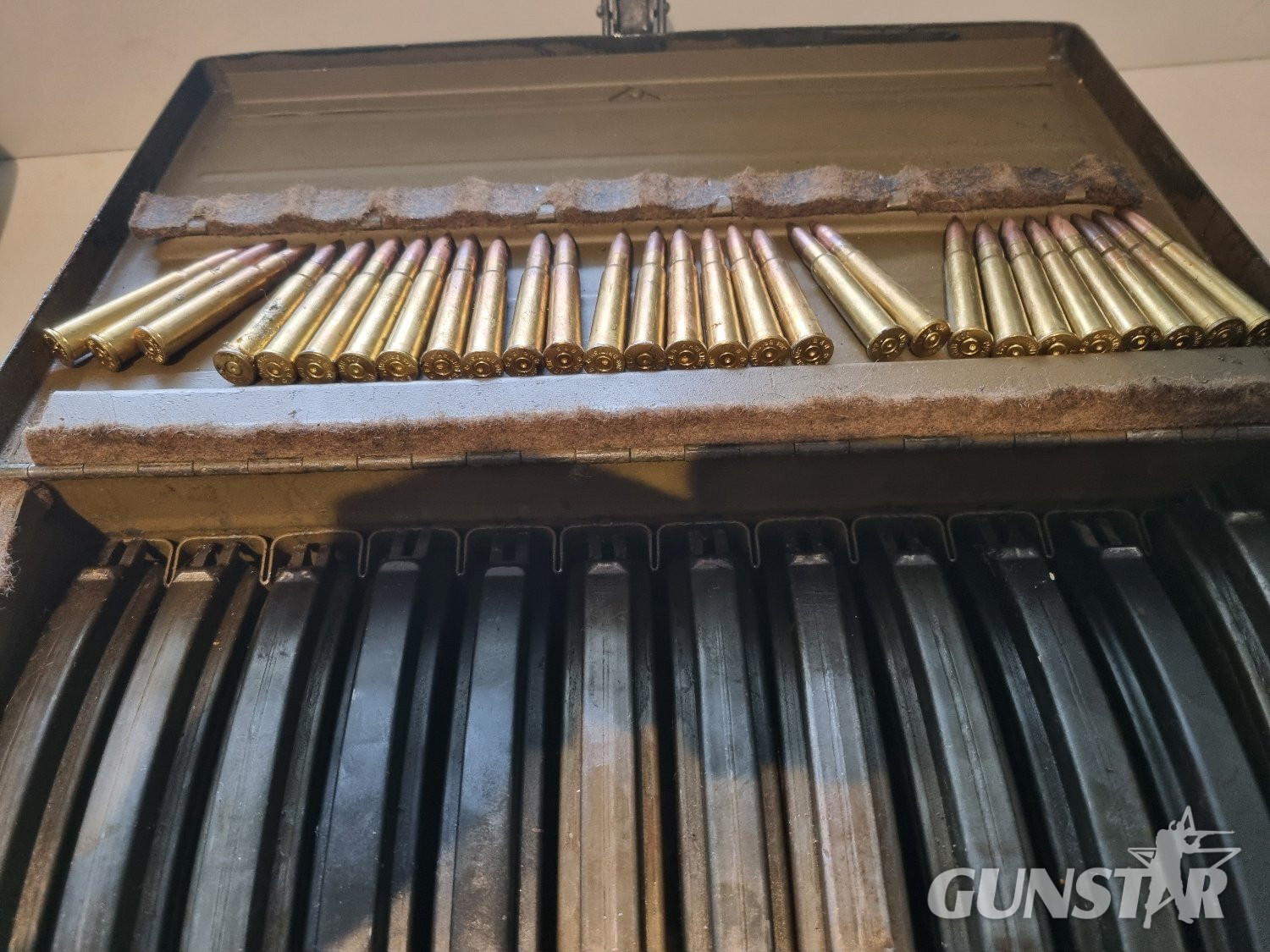 Antique & Militaria - {CATEGORY} in 