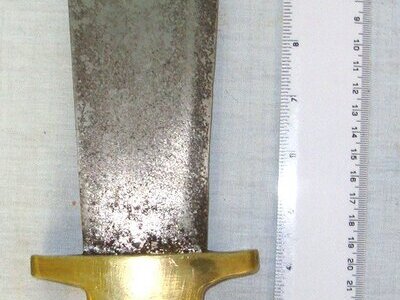 MASSIVE**BLACKSMITH MADE**CUTLER’S SHOP WINDOW ADVERTISING PIECE**Early 20th Century Bowie Knife. Sn 22514 Knive