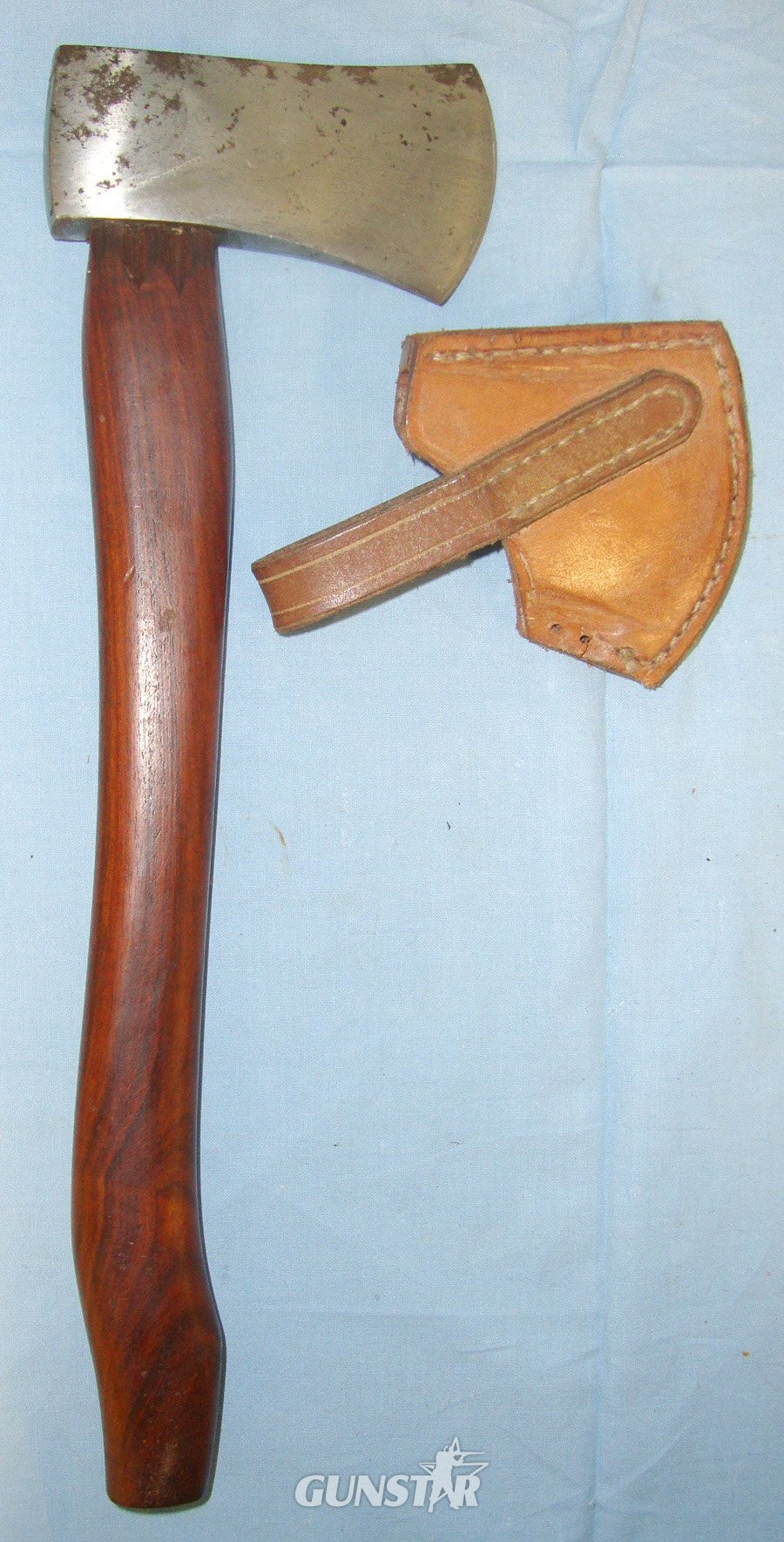  C1960’s American Marble’s No.9 ‘For Every Hour In The Open’ Outdoorsman’s Belt Axe With Leather Axe Head Cover. ED 2412 Other Blade