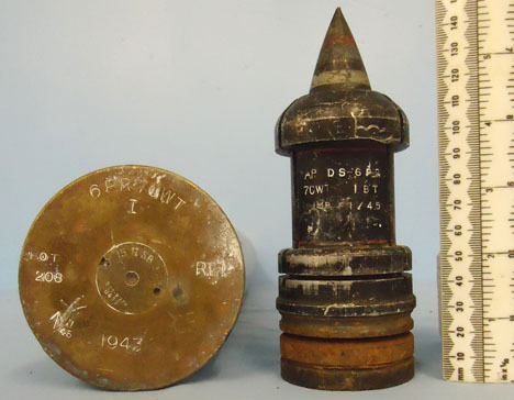 DEACTIVATED INERT. WW2 1945 dated Unfired British 6pr 7cwt (57x441R) APDS/T (Arm DEACTIVATED INERT. WW2 1945 dated Unfired British 6pr 7cwt (57x441R) APDS/T (Arm
