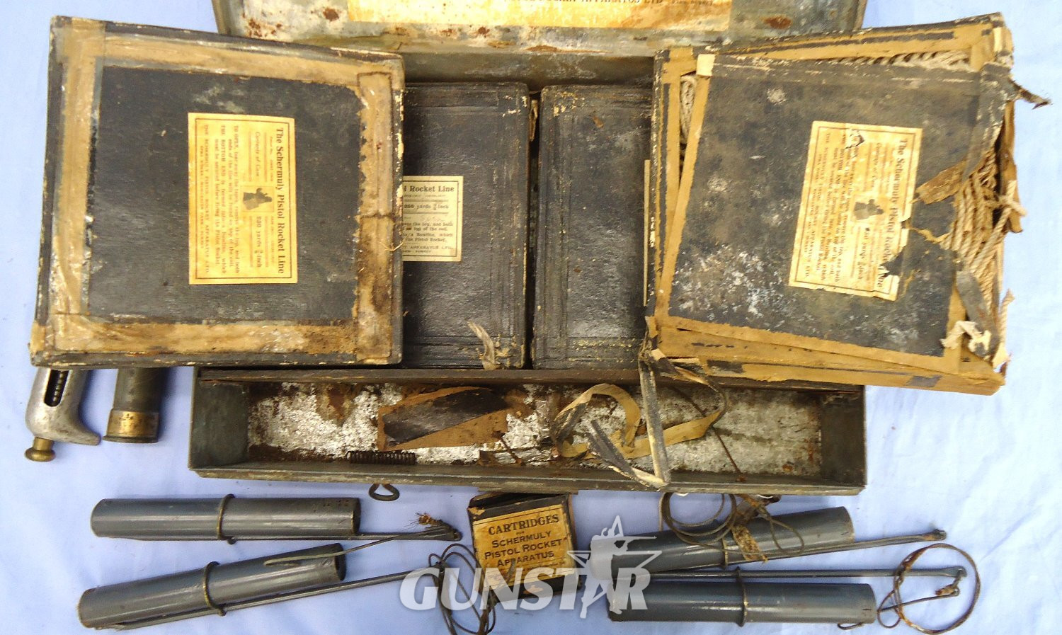 Original Schmeruly SPRA Pistol Rocket Line throwing Apparatus contained in its Original Tin plated Carrying Case. Sn 23496 None Line Thrower - {CATEGORY} in 