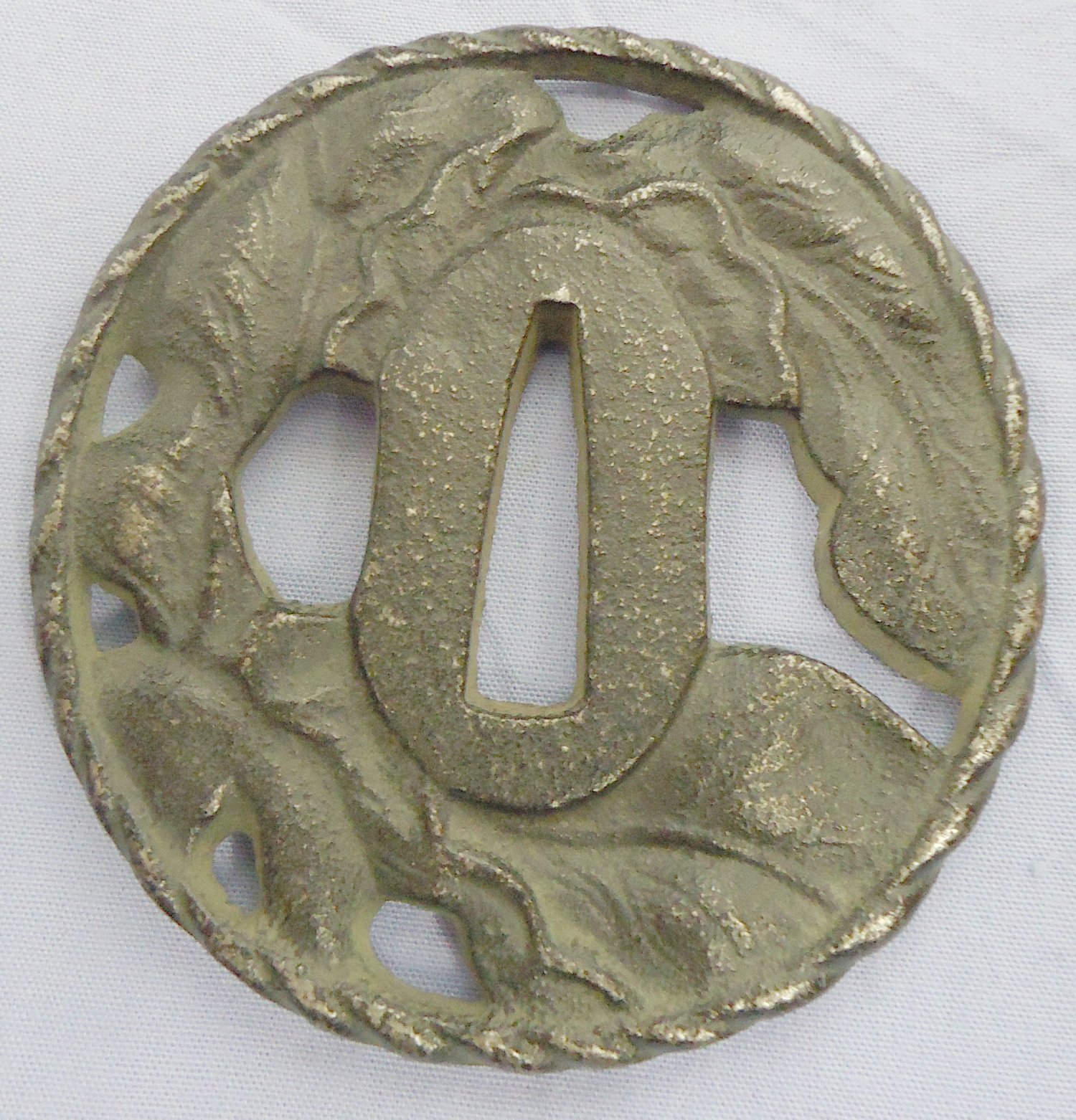  EXPERT ASSESSED**c1900-1940 Cast Iron Tsuba in the Echizen Kinai Masters Style. ED 826. EXPERT ASSESSED**c1900-1940 Cast Iron Tsuba in the Echizen Kinai Masters Style. ED 826. Antique & Militaria