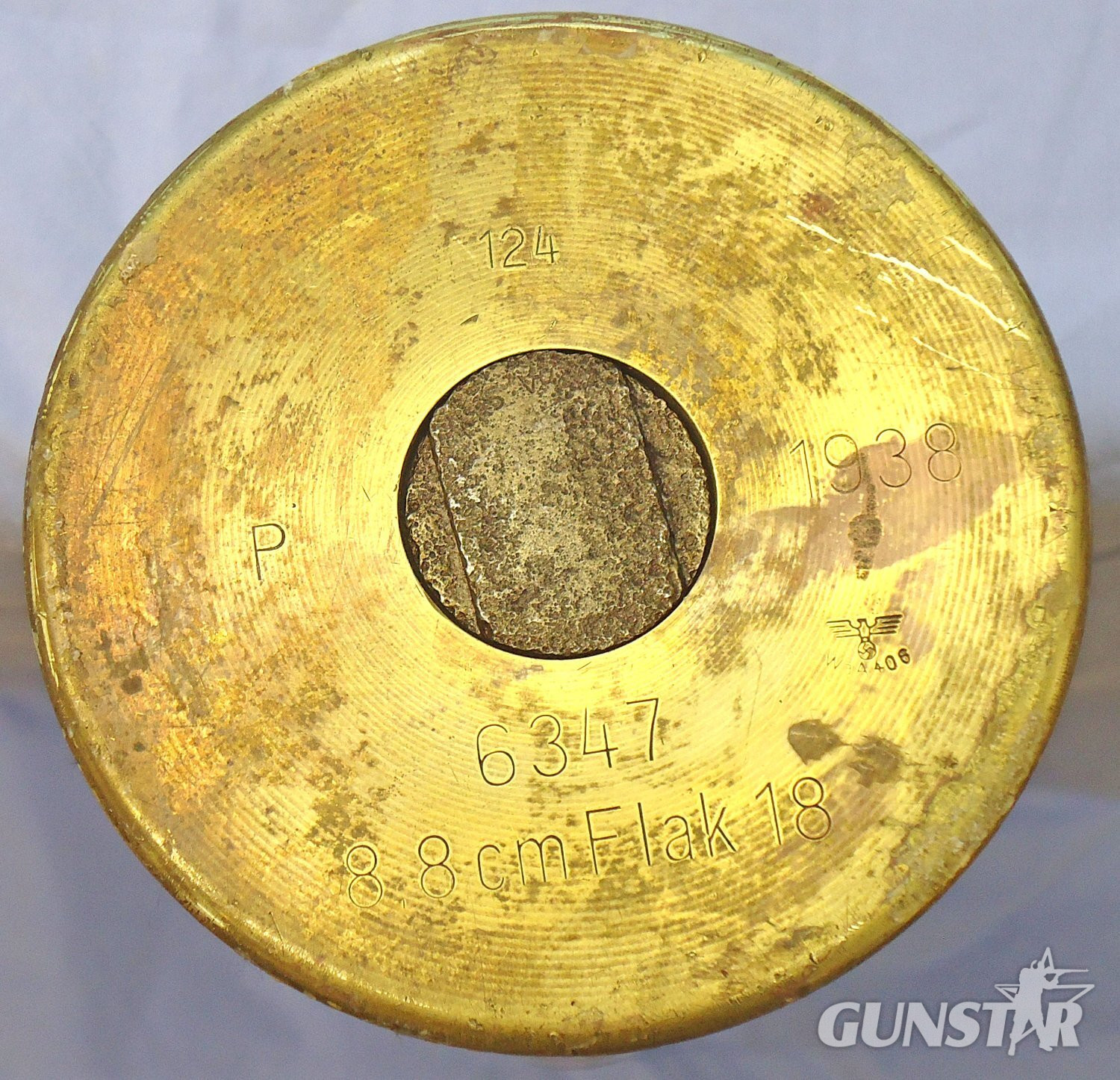 DEACTIVATED INERT. WW2 German Tiger 1 Tank, Unfired 88mm (88 x 571R) PzGr 39 (APCBCHE/T) Armour Piercing Capped Ballistic Capped High Explosive/Trace Round (PzGr.39) Round for the 88mm Tiger 1 KWK 36 tank gun and the Flak 18 Guns. O 2415 DEACTIVATED INERT. WW2 German Tiger 1 Tank, Unfired 88mm (88 x 571R) PzGr 39 (APCBCHE/T) Armour Piercing Capped Ballistic Capped High Explosive/Trace Round (PzGr.39) Round for the 88mm Tiger 1 KWK 36 tank gun and the Flak 18 Guns. O 2415 Various Other Ammunition