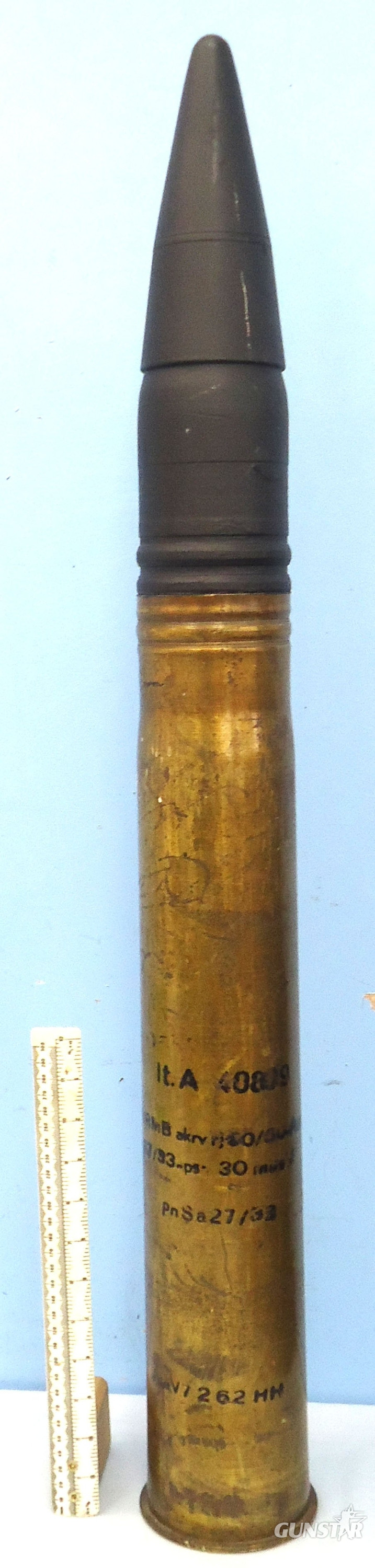 DEACTIVATED INERT. WW2 German Tiger 1 Tank, Unfired 88mm (88 x 571R) PzGr 39 (APCBCHE/T) Armour Piercing Capped Ballistic Capped High Explosive/Trace Round (PzGr.39) Round for the 88mm Tiger 1 KWK 36 tank gun and the Flak 18 Guns. O 2415 DEACTIVATED INERT. WW2 German Tiger 1 Tank, Unfired 88mm (88 x 571R) PzGr 39 (APCBCHE/T) Armour Piercing Capped Ballistic Capped High Explosive/Trace Round (PzGr.39) Round for the 88mm Tiger 1 KWK 36 tank gun and the Flak 18 Guns. O 2415 Various Other Ammunition - {CATEGORY} in 