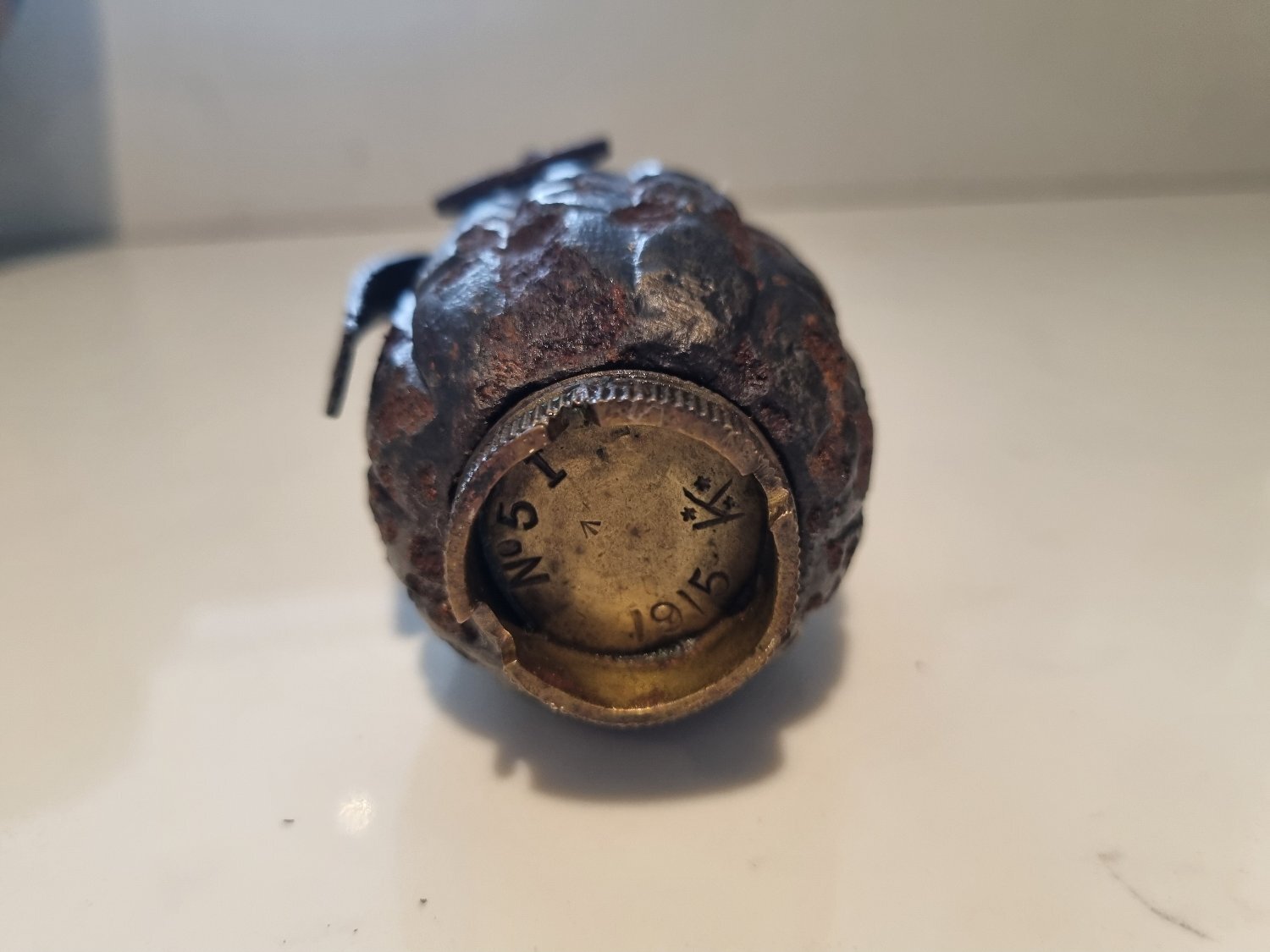  Antique & Militaria