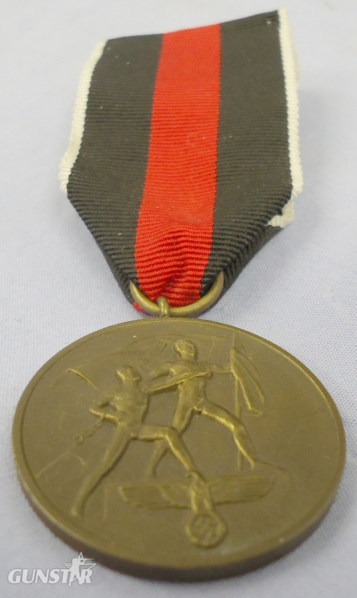 Nazi Germany Anschluss Medal and Ribbon. N 122. Nazi Germany Anschluss Medal and Ribbon. N 122.  Antique & Militaria