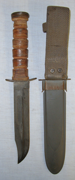 WW2 MK 2 U.S. Navy MK 2 Robeson Cutlery Company (RCC) Ka-Bar Fighting Knife With USN Mark 2 Grey Plastic Scabbard By BM Co (Beckwith Manufacturing Company & VP (Victory Plastics). Knive