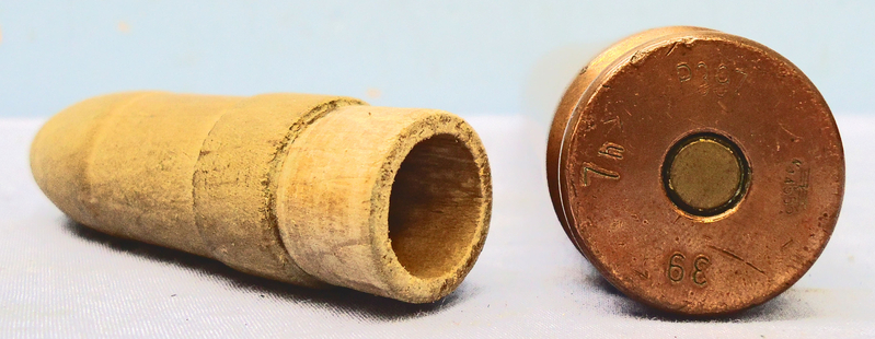 INERT DEACTIVATED. German, WW2, 1939 Dated, 20mm Soluthern (20x138B) (Flak 30 & 38) Wooden Bulleted Blank Round. - O 1930 INERT DEACTIVATED. German, WW2, 1939 Dated, 20mm Soluthern (20x138B) (Flak 30 & 38) Wooden Bulleted Blank Round. - O 1930  Other Ammunition