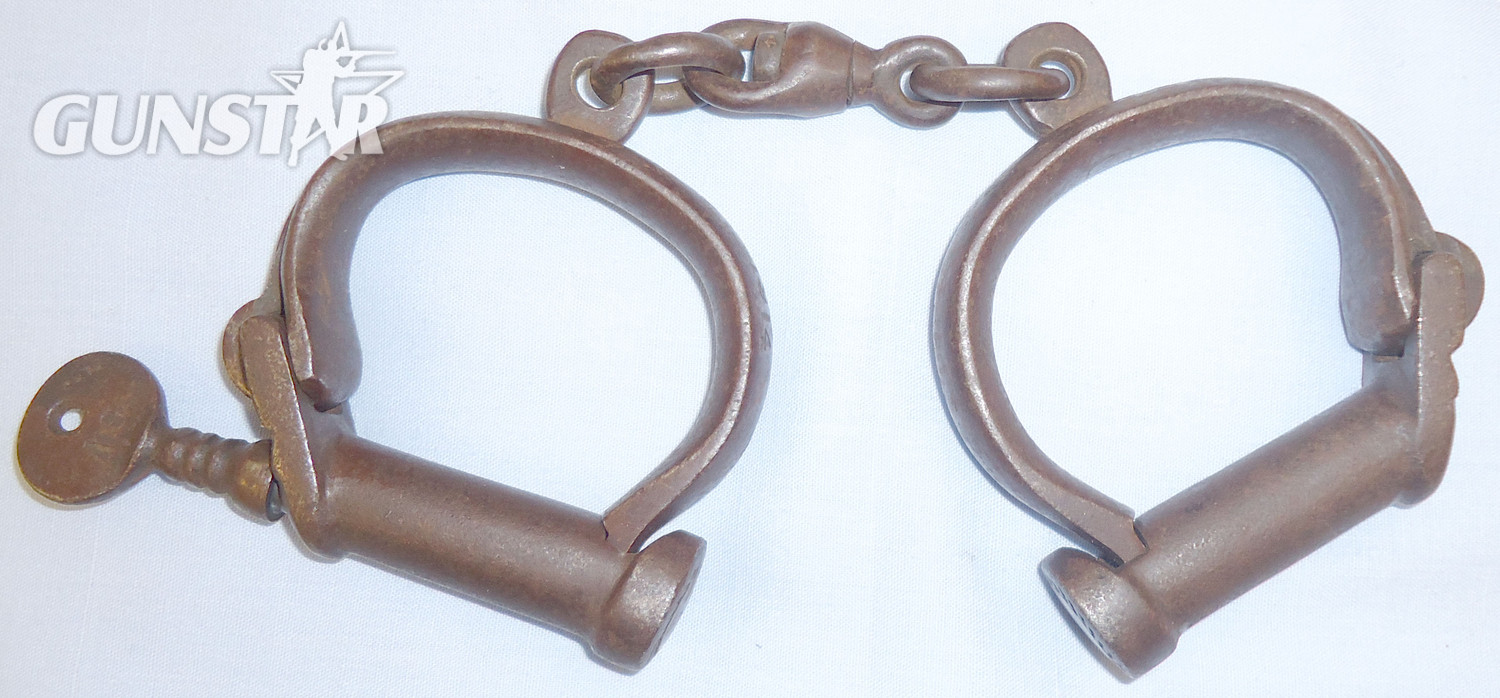 WWI Dated* Hiatt No 2 Handcuffs Marked \"M&C 1914\" with War Department Broad Arrow and Key. 21149. WWI Dated* Hiatt No 2 Handcuffs Marked \"M&C 1914\" with War Department Broad Arrow and Key. 21149. Antique & Militaria in 
