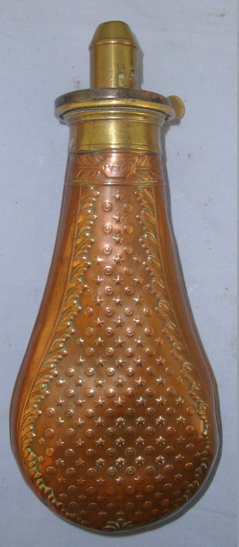  C 1830\'s Gun Size James Dixon & Sons Sheffield Fire Proof Quick Loading Black Powder Flask With Copper Body Decorated With Intricate Stars & Circles & Brass Graduated Sprung Brass Nozzle Charger. MISC 836  Antique & Militaria