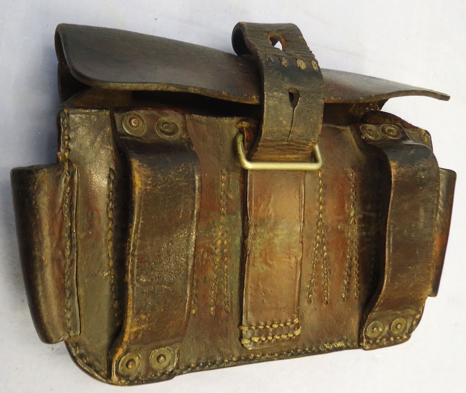 {CATEGORY} - British, Pattern 1888 Slade Wallace Officers Private Purchase Brown Leather .303 Ammunition Pouch stamped to Charterhouse Officers Training College. - MISC 1015 British, Pattern 1888 Slade Wallace Officers Private Purchase Brown Leather .303 Ammunition Pouch stamped to Charterhouse Officers Training College. - MISC 1015 Antique & Militaria