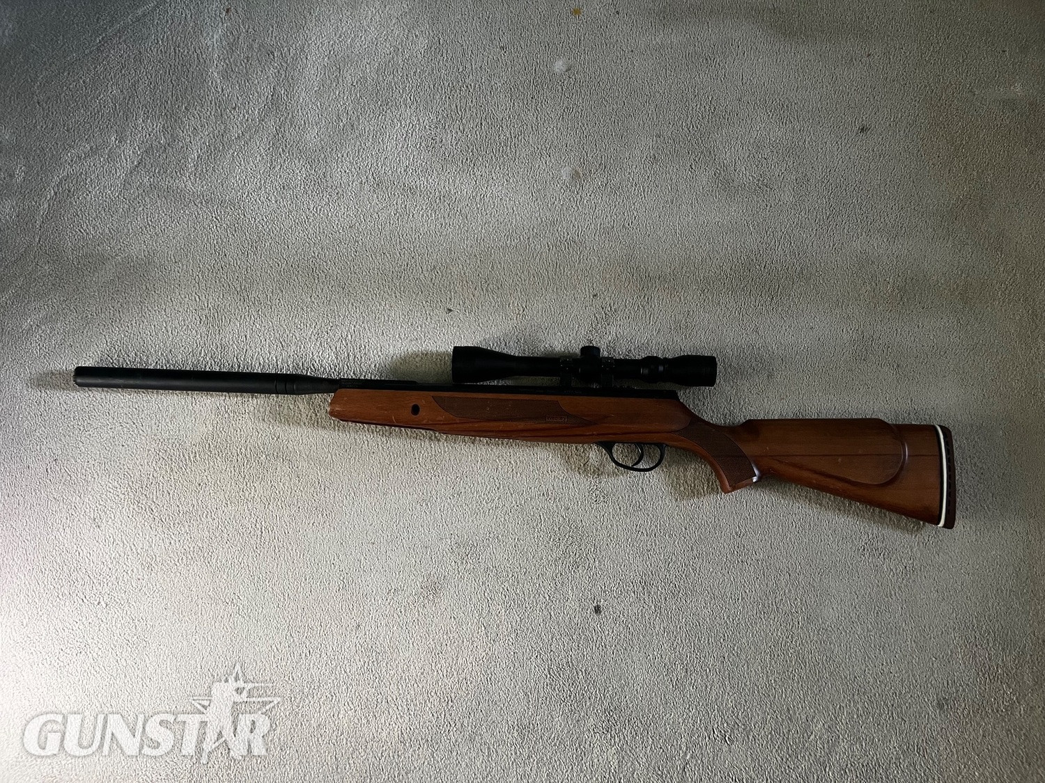 Webley & Scott VMX Classic Wood .22 in 