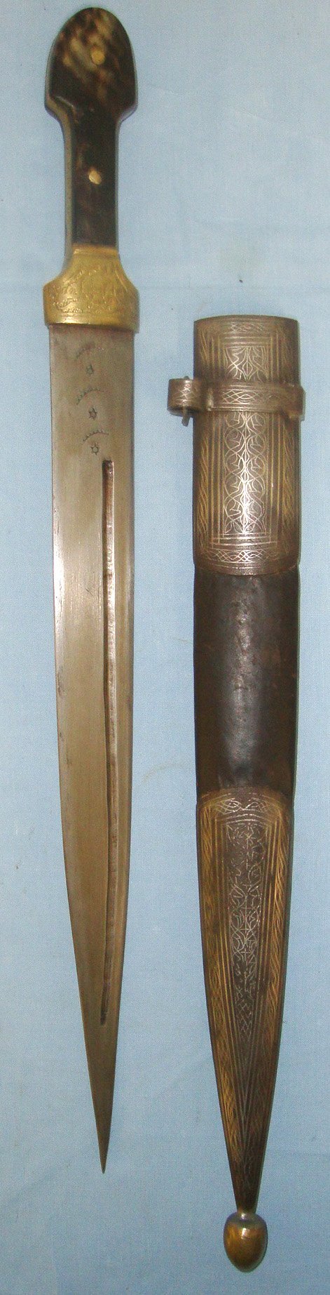  WW1 Era Russian / Ottoman Kindjal Short Sword / Long Dagger With Ornate Brass Fittings, Marked ‘B.M. Clifton Damascus’ Possibly A British Or Australian Soldier’s Bring Back After The Capture Of Damascus 1918 & Ornate Scabbard. ED 2413 Knive