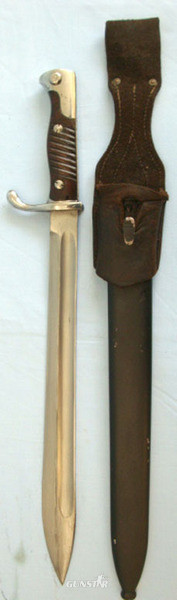 German S98/05 u A Bayonet By F.W. Holler, Solingen & Metal Scabbard. Bayonet in 