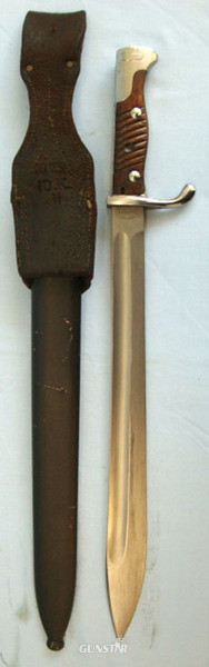German S98/05 u A Bayonet By F.W. Holler, Solingen & Metal Scabbard. Bayonet