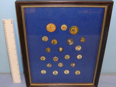 A Framed Collection Of Original Colourful Victorian Boer War Home Front / Recruitment / Propaganda Celluloid Wrapped Tin Pin Badges & Pendants. MISC 1014 - MISC 1014 A Framed Collection Of Original Colourful Victorian Boer War Home Front / Recruitment / Propaganda Celluloid Wrapped Tin Pin Badges & Pendants. MISC 1014 - MISC 1014 Antique & Militaria