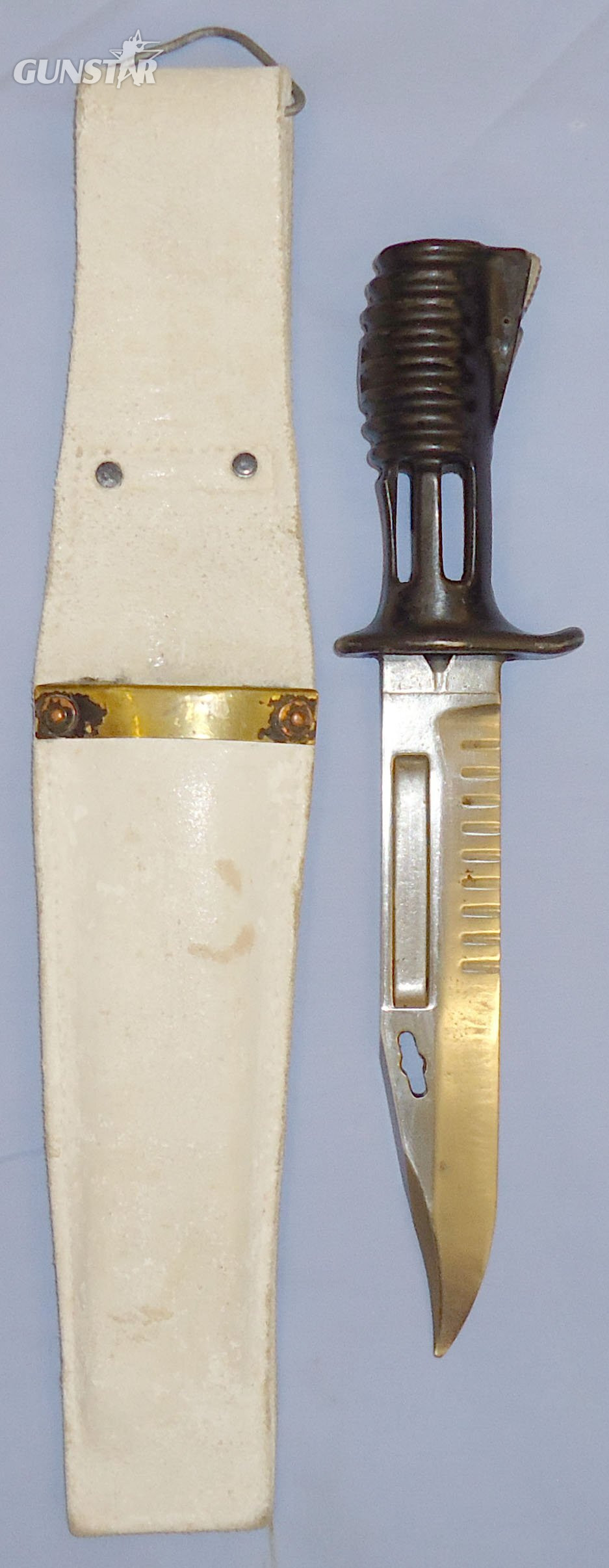 British L1A3 Bayonet with Buff Leather Ceremonial Frog. 21602:1. Bayonet in 