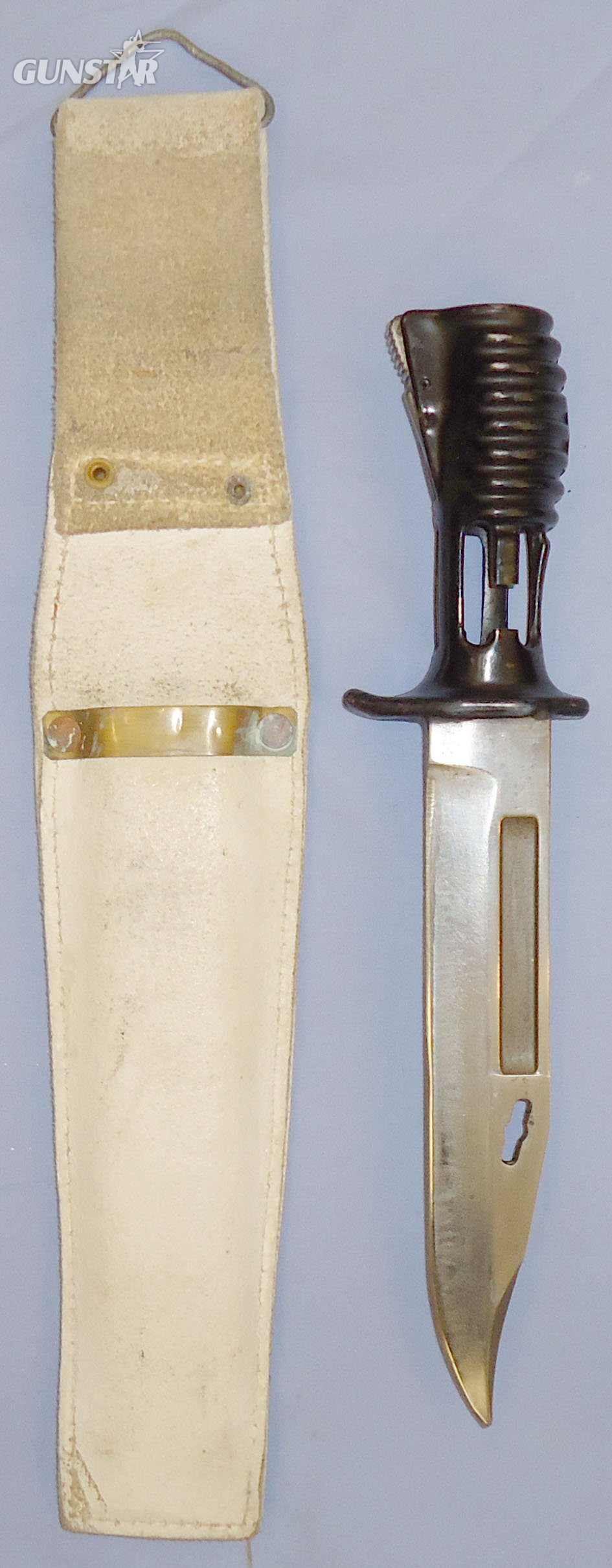  British L1A3 Bayonet with Buff Leather Ceremonial Frog. 21602:1. Bayonet