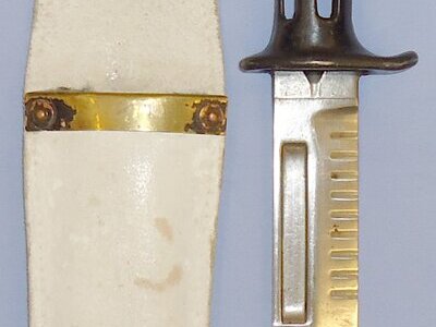 British L1A3 Bayonet with Buff Leather Ceremonial Frog. 21602:1. Bayonet