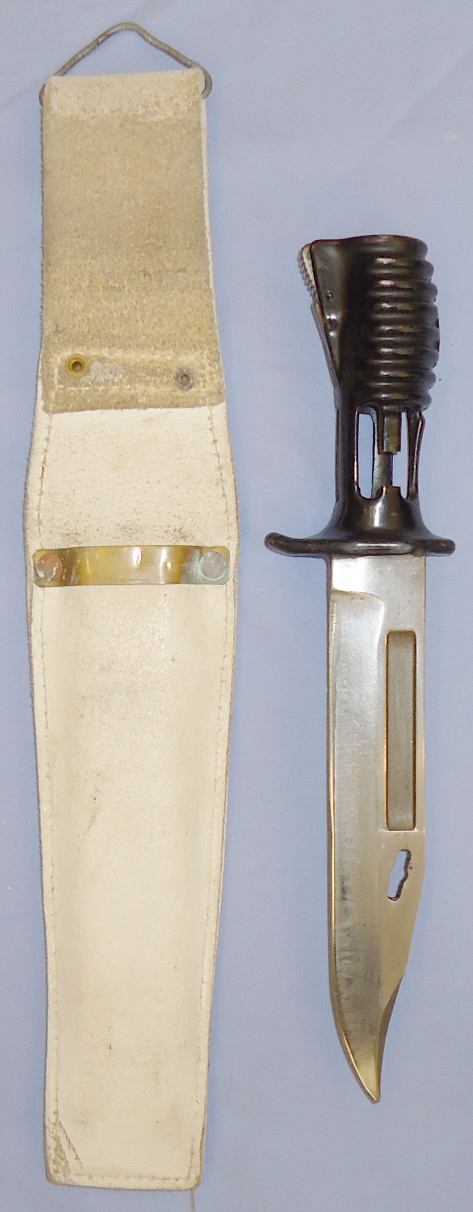  British L1A3 Bayonet with Buff Leather Ceremonial Frog. 21602:1. Bayonet