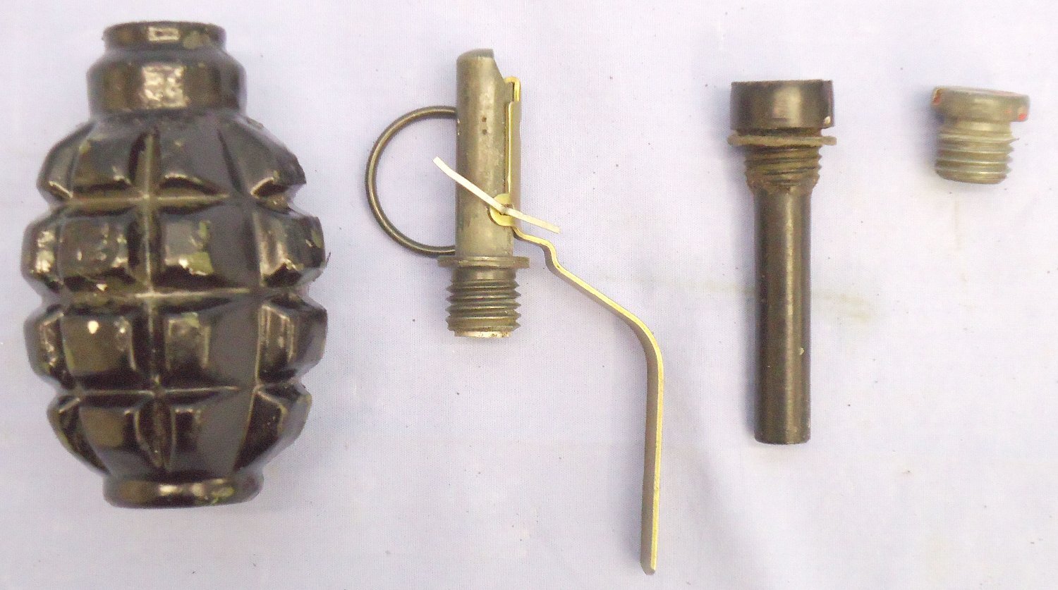INERT DEACTIVATED. Russian F1 Fragmentation Grenade. - O 2095 INERT DEACTIVATED. Russian F1 Fragmentation Grenade. - O 2095  Other Ammunition