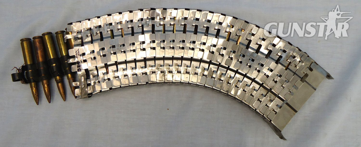 Browning INERT DEACTIVATED. WW2, Lockheed Liberator Articulated Ammunition Feed & 22 Inert Rounds of ½ Inch Browning Ammunition. Sn - 22846:86 Antique & Militaria