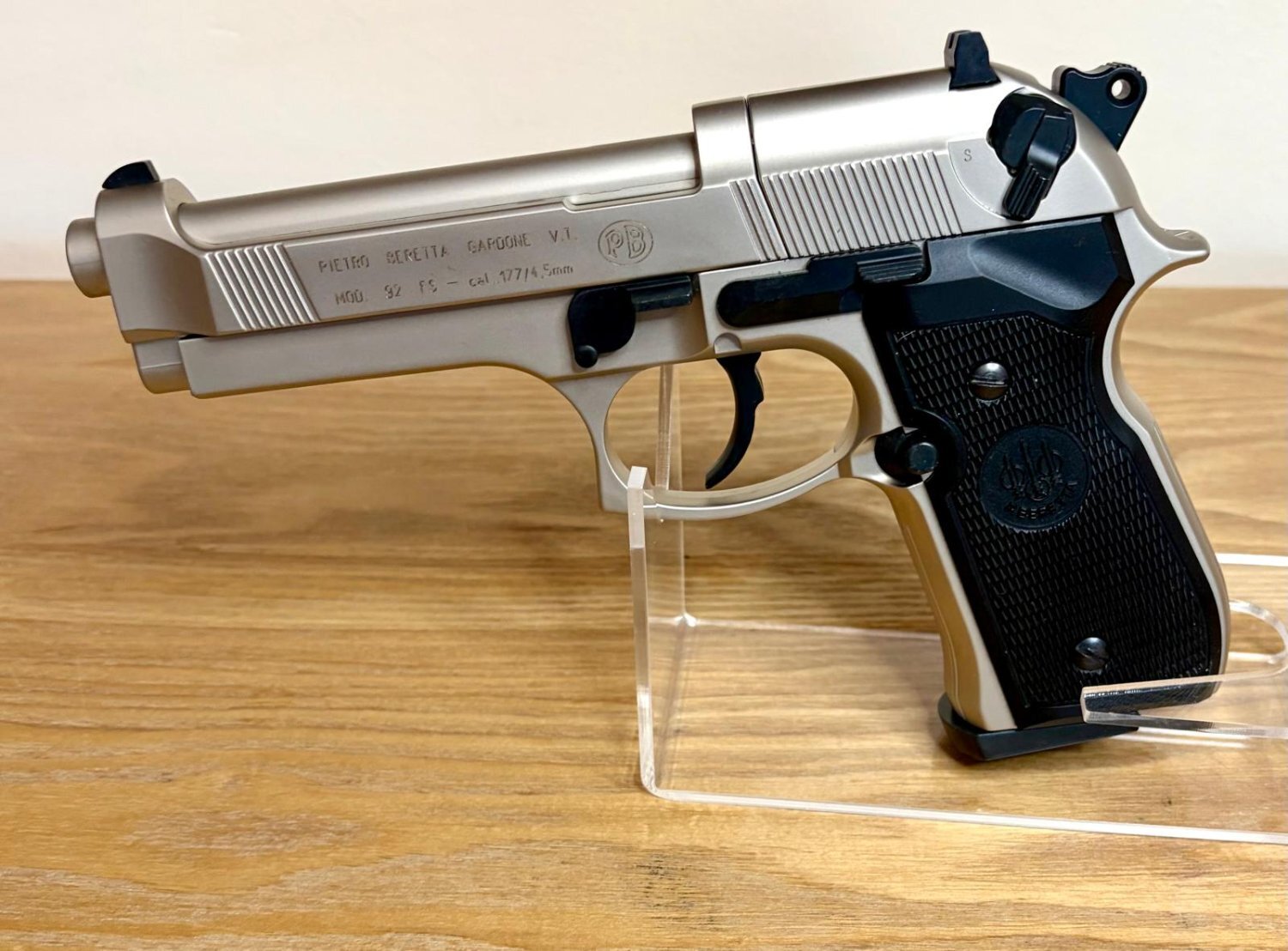 Beretta 92FS Nickel  .177 in 