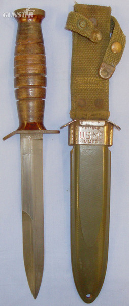 U.S. Late WWII ‘M3’ Fighting Knife and Scabbard. 20160. Knive in 