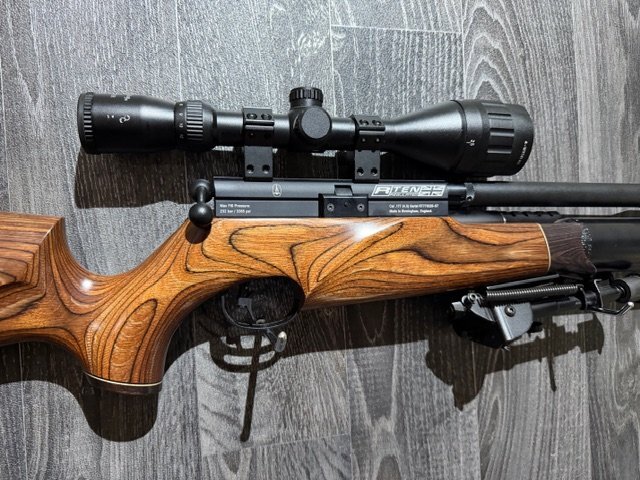  BSA R10 Nutmeg Laminate .177
