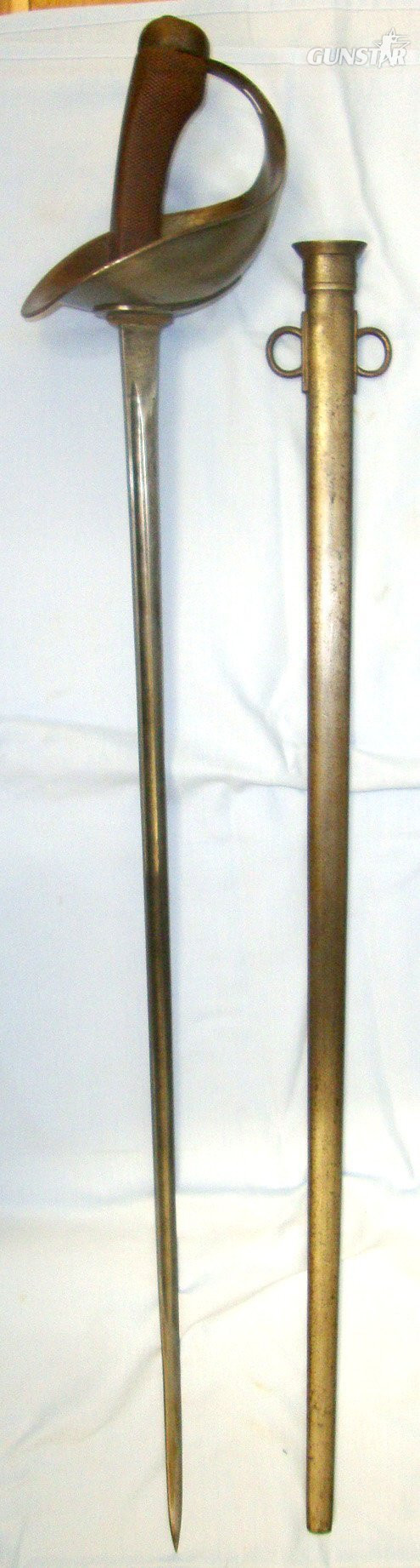  MATCHING DATES**WW1 1915 British WD ‘SB&N Ld’ (Sanderson Bros & Newbold Limited) 1908 Pattern Heavy Cavalry Troopers Sword & 1915 Dated WD Enfield Scabbard. Sn 22553:7 Sword